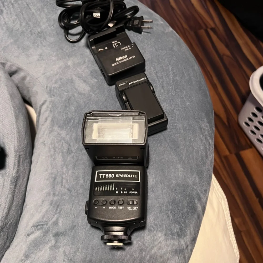 Nikon D 3000